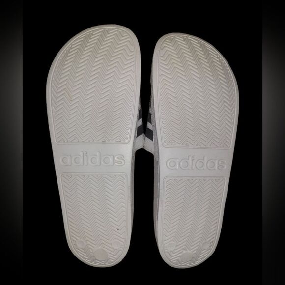 adidas Adilette Shower White Black Men Unisex Slip On Water Sandal GZ5921 - Picture 2 of 2